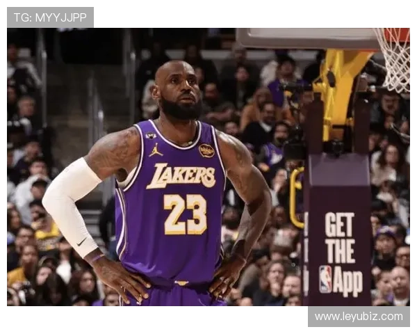 安东尼·戴维斯挡拆制造高位错位 卓越防守影响湖人内线体系