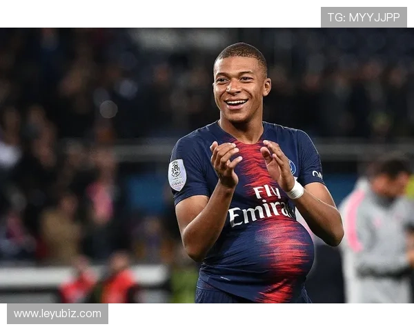 巴黎圣日耳曼摆脱巨星依赖后，关键比赛表现波动逐步反映球队稳定性考验