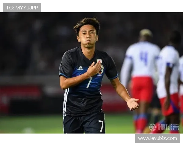 接管中场本赛季香川直塞撕破防线较之昔日更高位组织