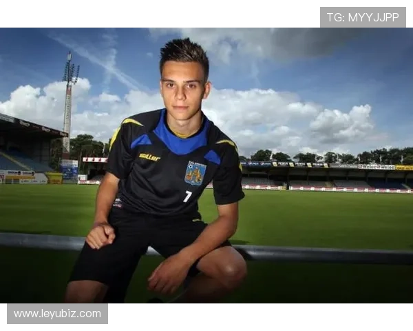 特罗萨德欧战表现解析：强强对话中的发挥