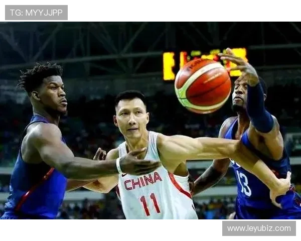 新手看罚球：NBA与FIBA规则在投篮时间和触线限制上有何差异？